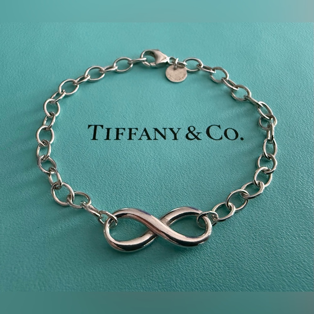 Tiffany&Co. Infinity Sterling Silver Bracelet 7.25”